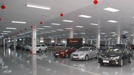 電商搶灘汽車市場(chǎng) 蘇寧國美布局百家汽車超市